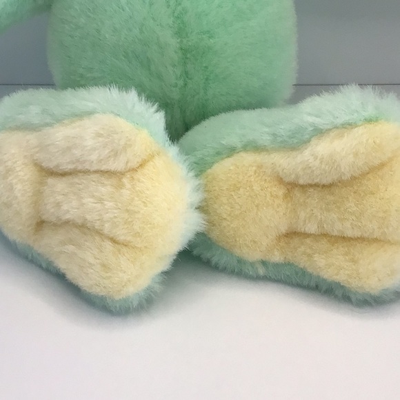 👠 BABY GUND Green Stuffed Frog with built in rattle - Picture 6 of 9